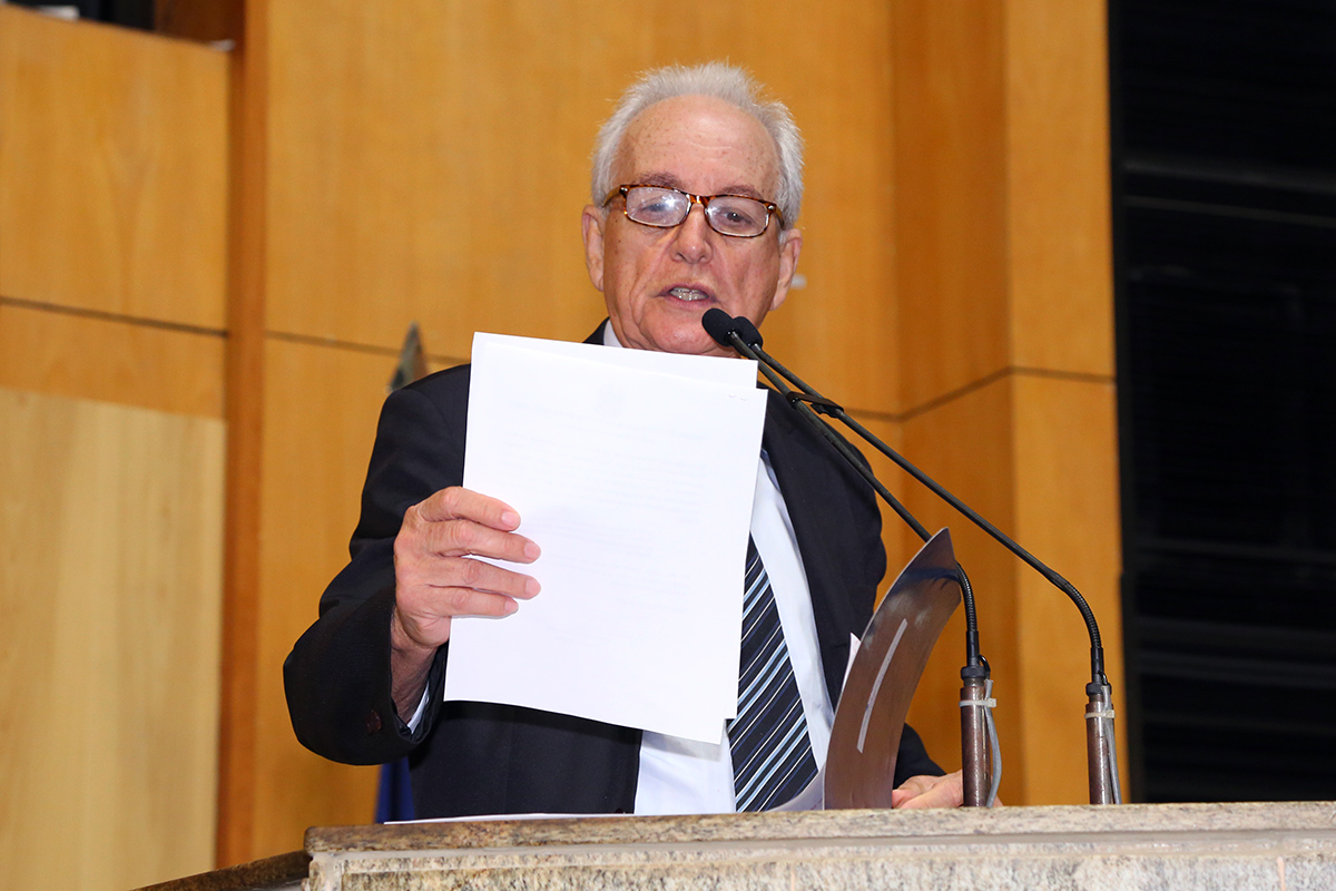 Indignado, Zé Esmeraldo solta os bichos contra Lelo, Chico Donato e Luzia Toledo: ‘golpistas’