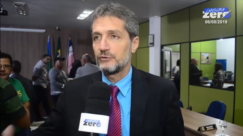 Jozail do Bombeiro indica ao prefeito Daniel reordenamento do trânsito e semáforo no Bairro Santo