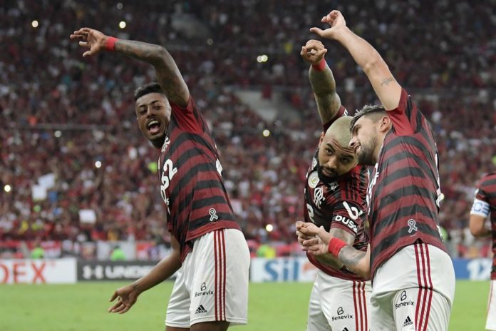 Partida entre Flamengo e Santos pelo Campeonato Brasileiro 2019.