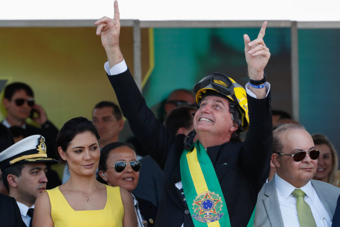 07/09/2019 Desfile Cívico por ocasião do Dia da Pátria
