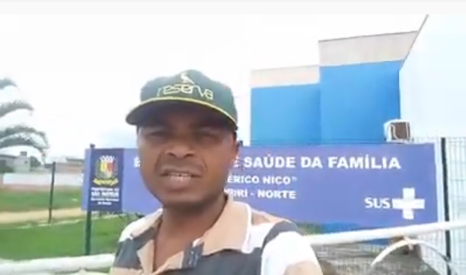 Socorro, Daniel! Morador pede que Prefeitura de São Mateus contrate médicos para a unidade de saúde de Guriri