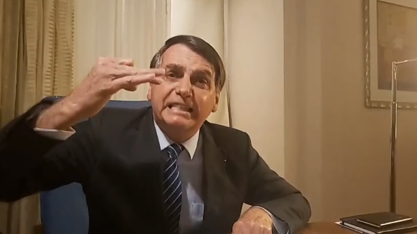 VÍDEO DO PLANALTO – Em reunião, Bolsonaro teria dito que não vai “esperar f… alguém da minha família”, ameaçando demitir Moro