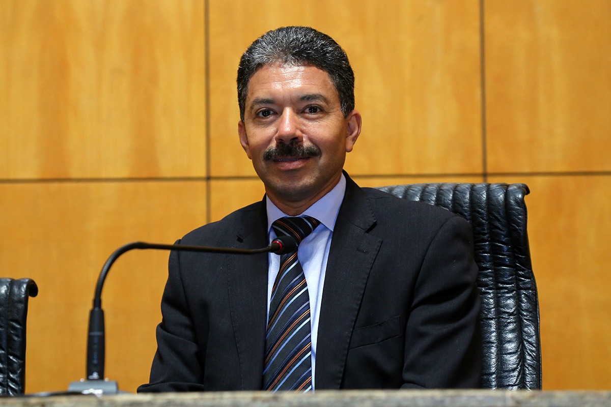 Deputado Freitas faz primeiro discurso como líder de Casagrande na Ales e prega ‘trabalho em harmonia’