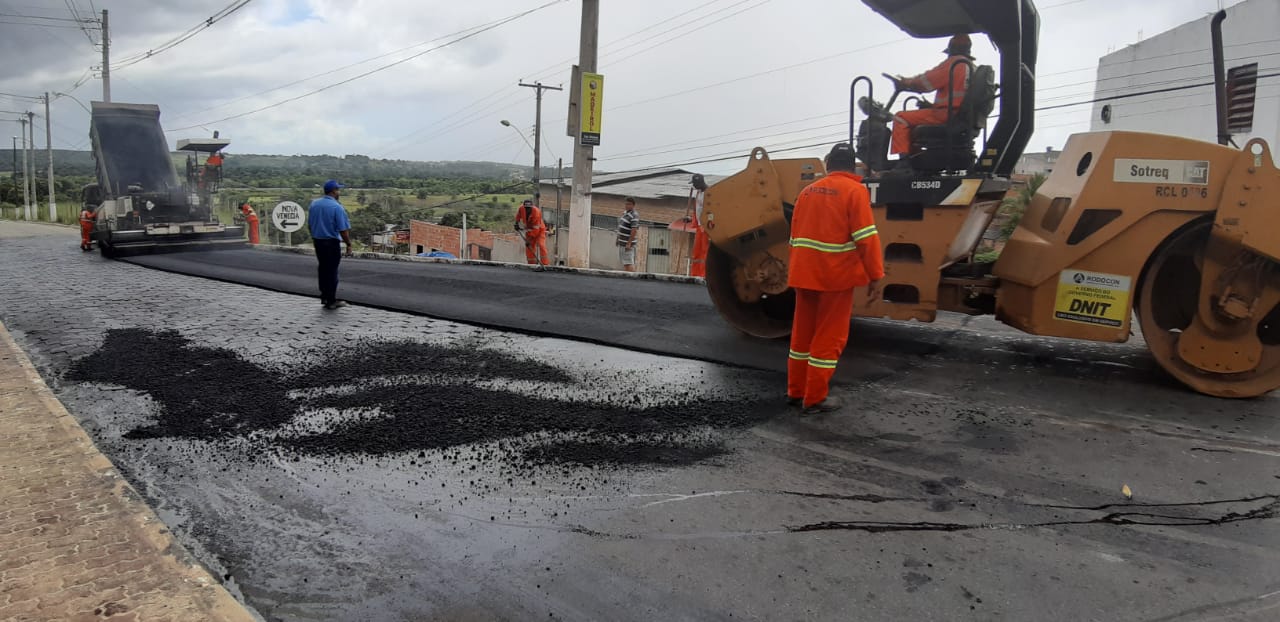 DER-ES atende reivindicação do Deputado Freitas e asfalta a ladeira de acesso ao Bairro Ponte, na BR-381, em São Mateus