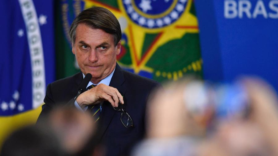 Bolsonaro ataca jornalistas: ‘Vocês são uma raça em extinção’