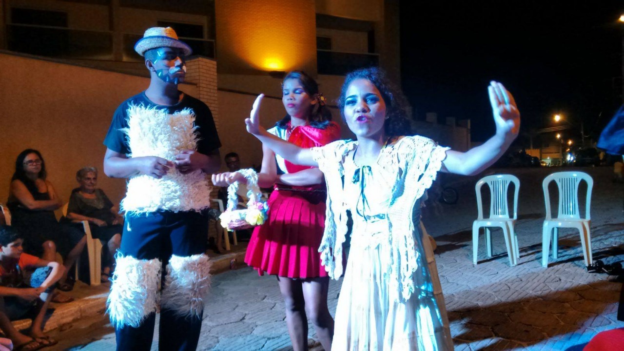 CULTURA E LAZER – Oscar Ferreira realiza Mostra Verão Guriri Teatro de 15 a 19 de janeiro, no Espaço Marerike
