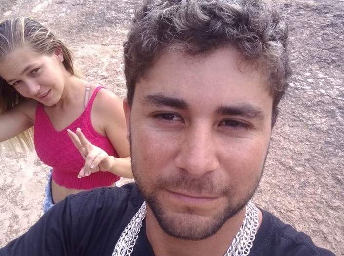 Casal é assassinado com golpes de faca na praça de Vila Pavão; criminosos já estão presos