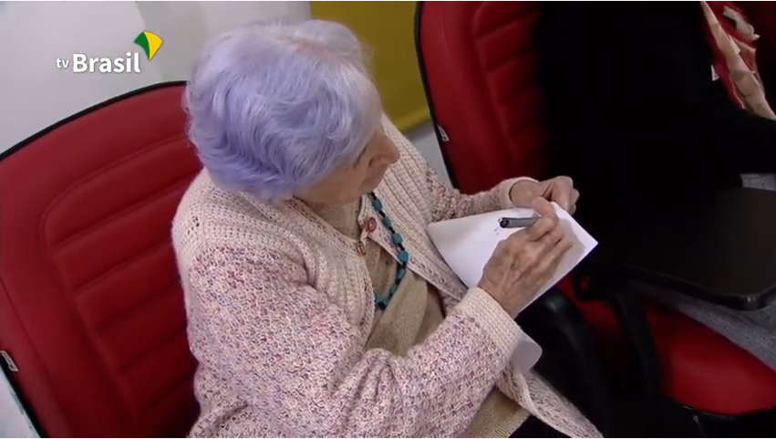 Fevereiro Roxo: saiba mais sobre o Alzheimer