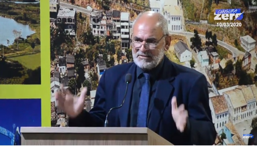 Na Câmara, Carlos Alberto cobra prefeito Daniel: ‘Os andarilhos em São Mateus são responsabilidade da Prefeitura’