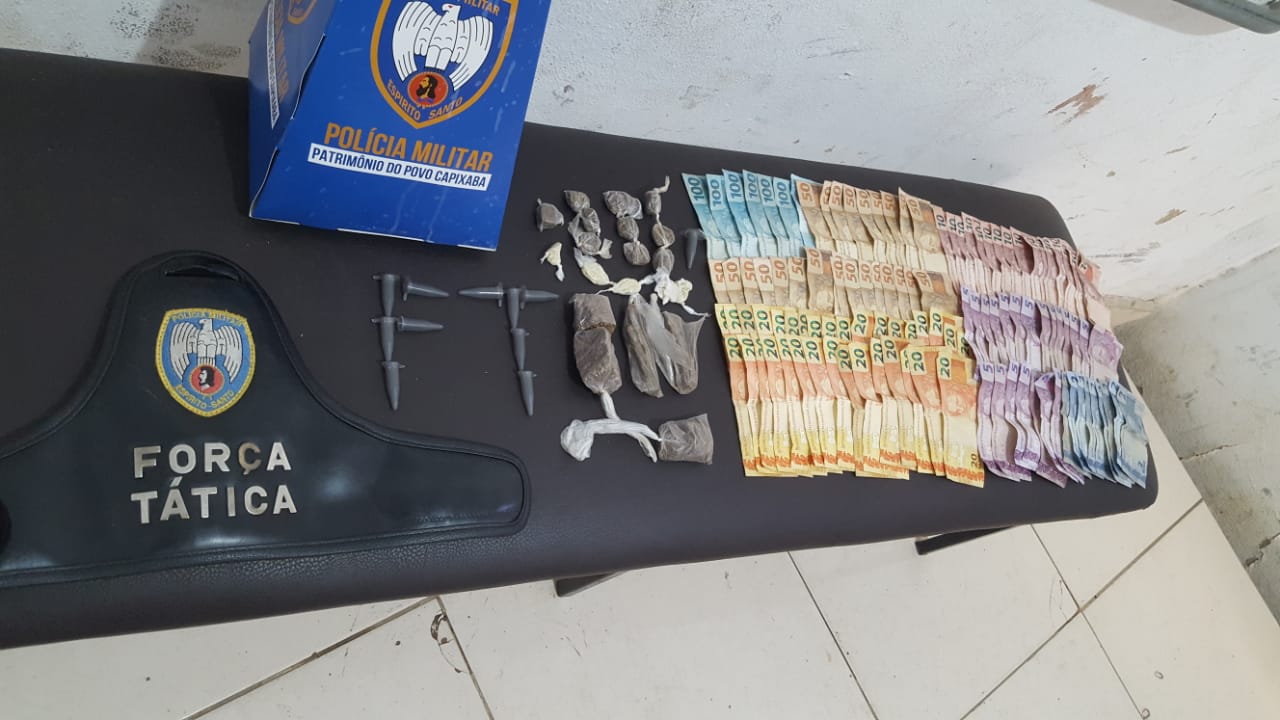 PM tira de circulação um jovem e dois menores envolvidos no tráfico de drogas em Nova Venécia