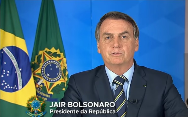 VÍDEO – Presidente Bolsonaro faz pronunciamento oficial sobre Covid-19; veja
