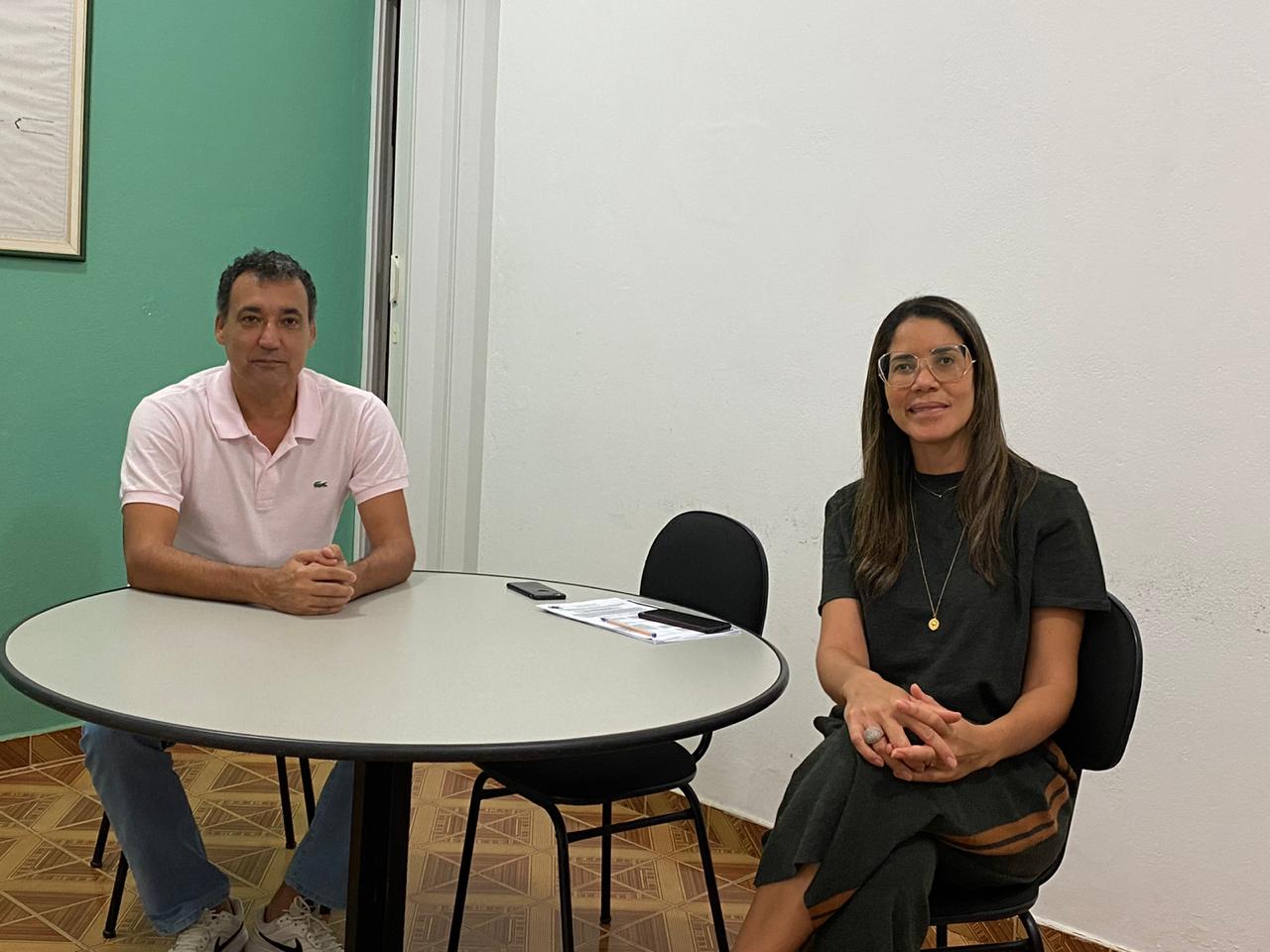 João Vanes trata de medidas sobre coronavírus e ações gerais com nova secretária de Saúde de Jaguaré, Dayana Mara Bizzi