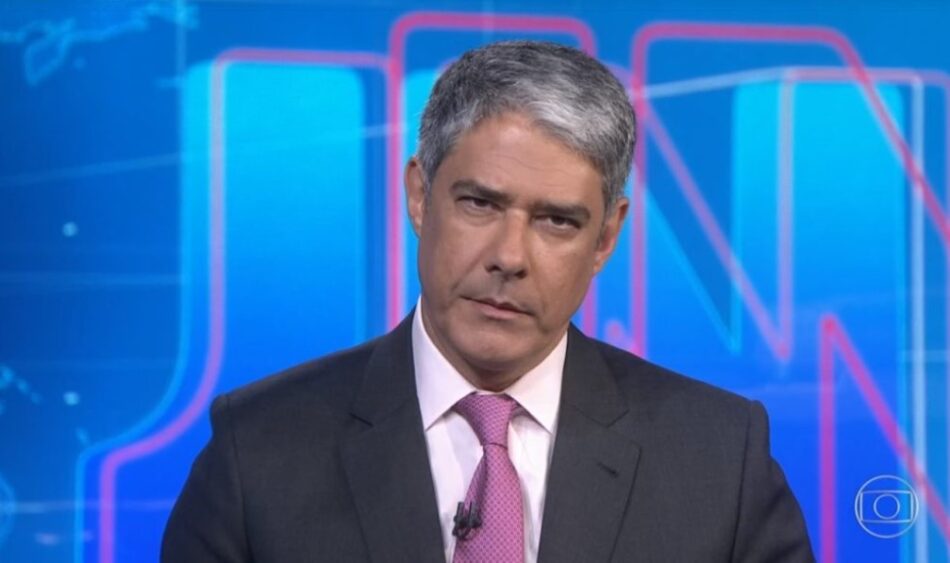 Globo repudia ‘campanha de intimidação’ a William Bonner, com ataques à família do jornalista