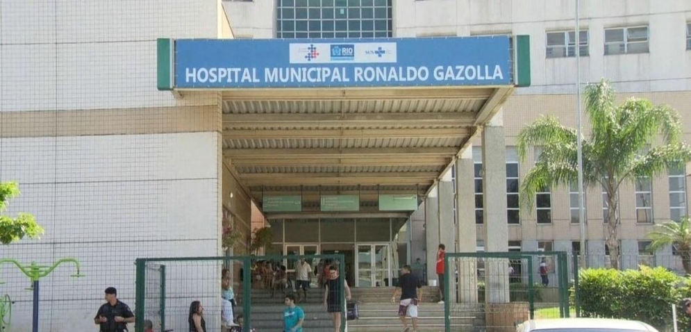 Após sugestão de Bolsonaro, grupo invade e faz quebradeira em hospital