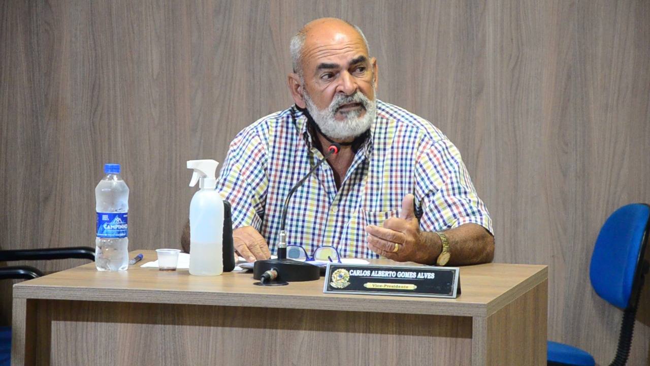 DECISÃO JUDICIAL – Carlos Alberto diz que mudança na Lei Orgânica evitou mais gastos do Prefeito com festas