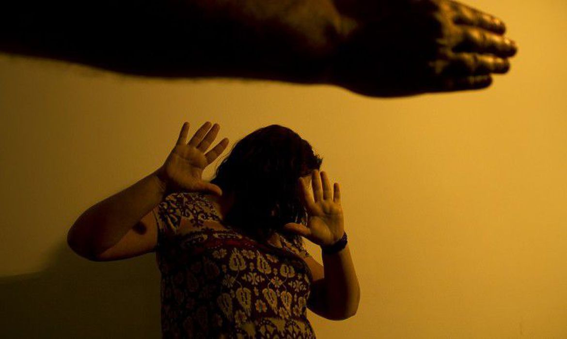 No RJ, crime de violência contra a mulher aumentou 10% na quarentena