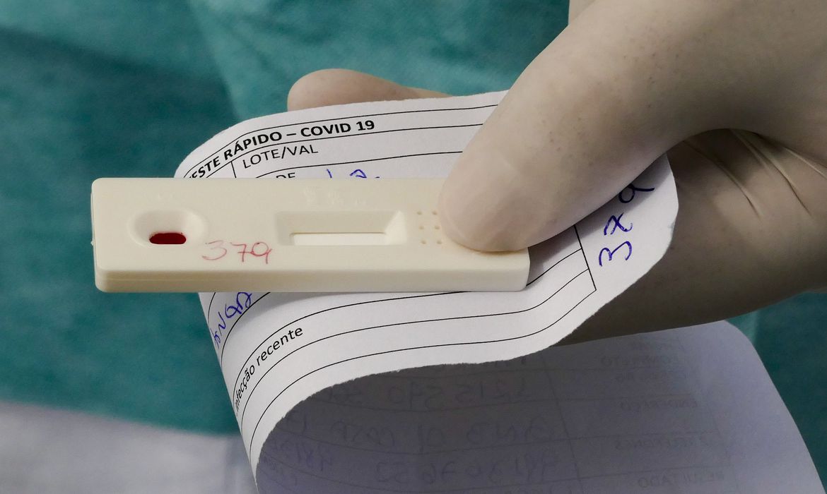 Brasil chega a 2 milhões de casos acumulados de covid-19; mais de 1,2 milhão de brasileiros se recuperaram da doença
