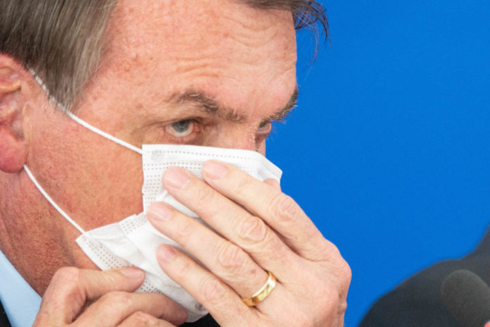 Coronavirus - Jair Bolsonaro em coletiva com ministros 18/3