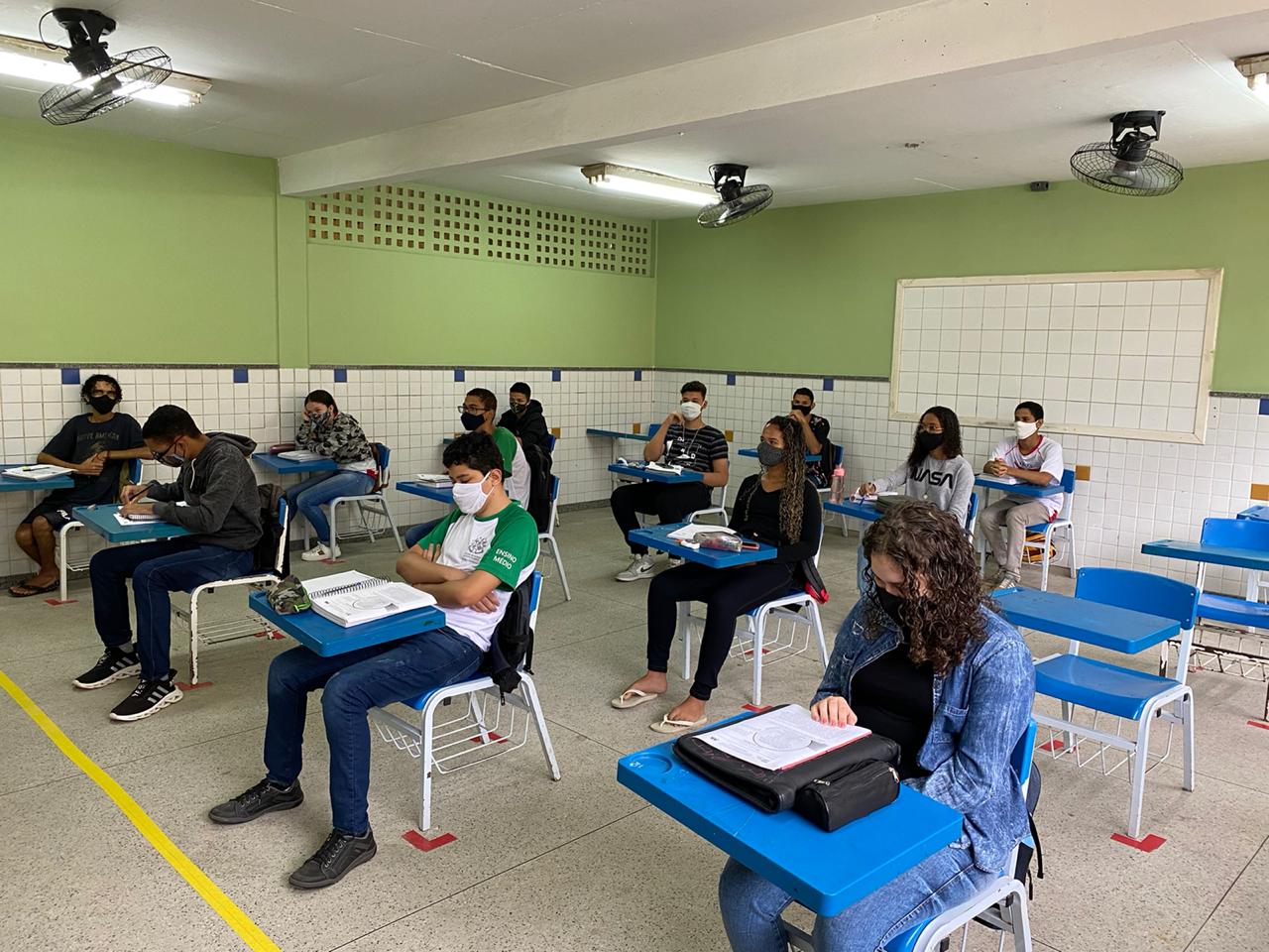 Espírito Santo retoma aulas presenciais nas escolas da rede pública estadual