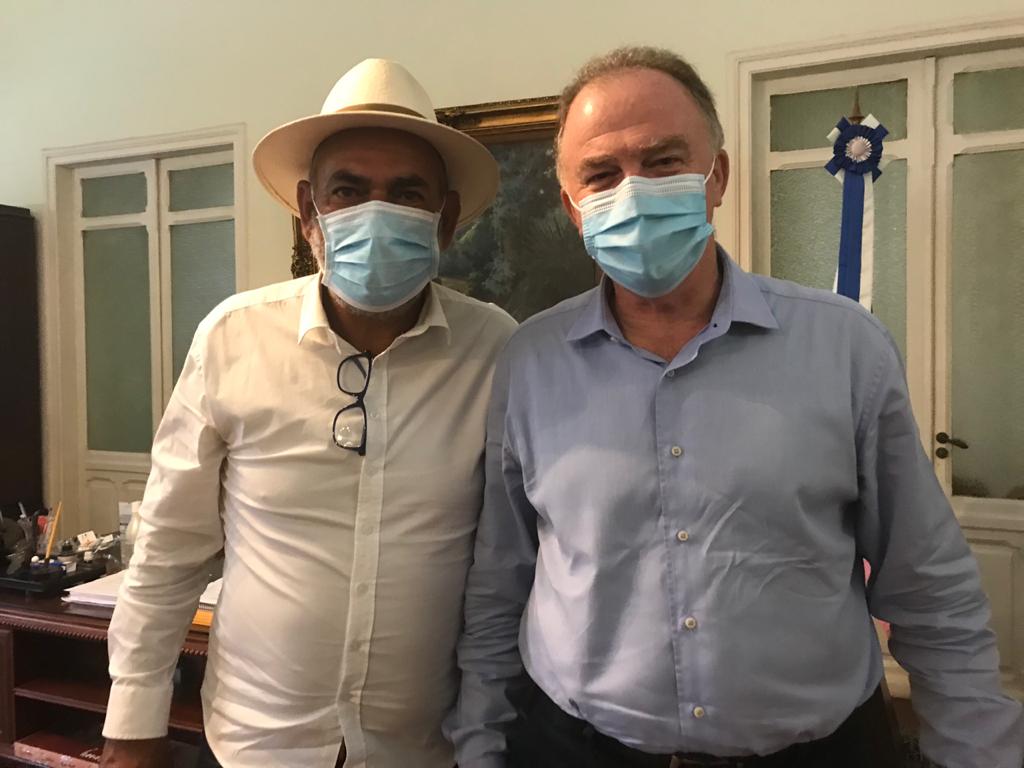 Carlos Alberto atualiza ‘andamento de projetos importantes’ para São Mateus e Guriri, em visita ao governador Casagrande junto com Freitas