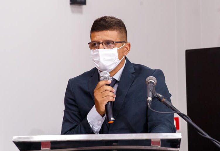 Vereador Kacinho pede a reforma do campo de futebol society do Centro de Vivência Amélia Boroto, em São Mateus