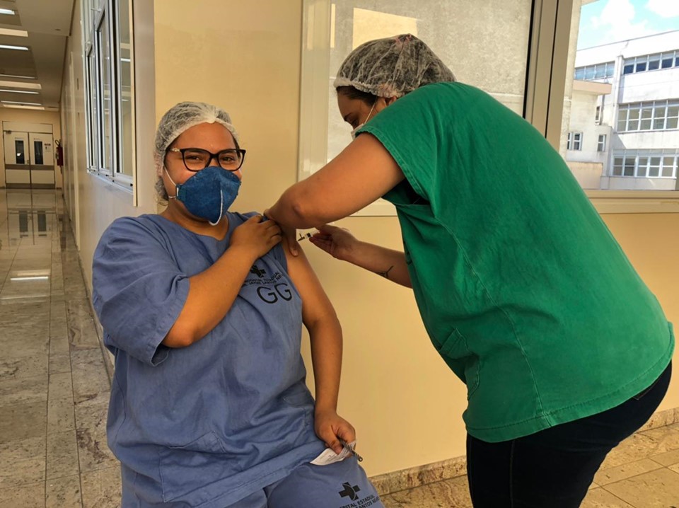 CORONAVAC – Espírito Santo já vacinou mais de 9 mil pessoas contra a covid-19