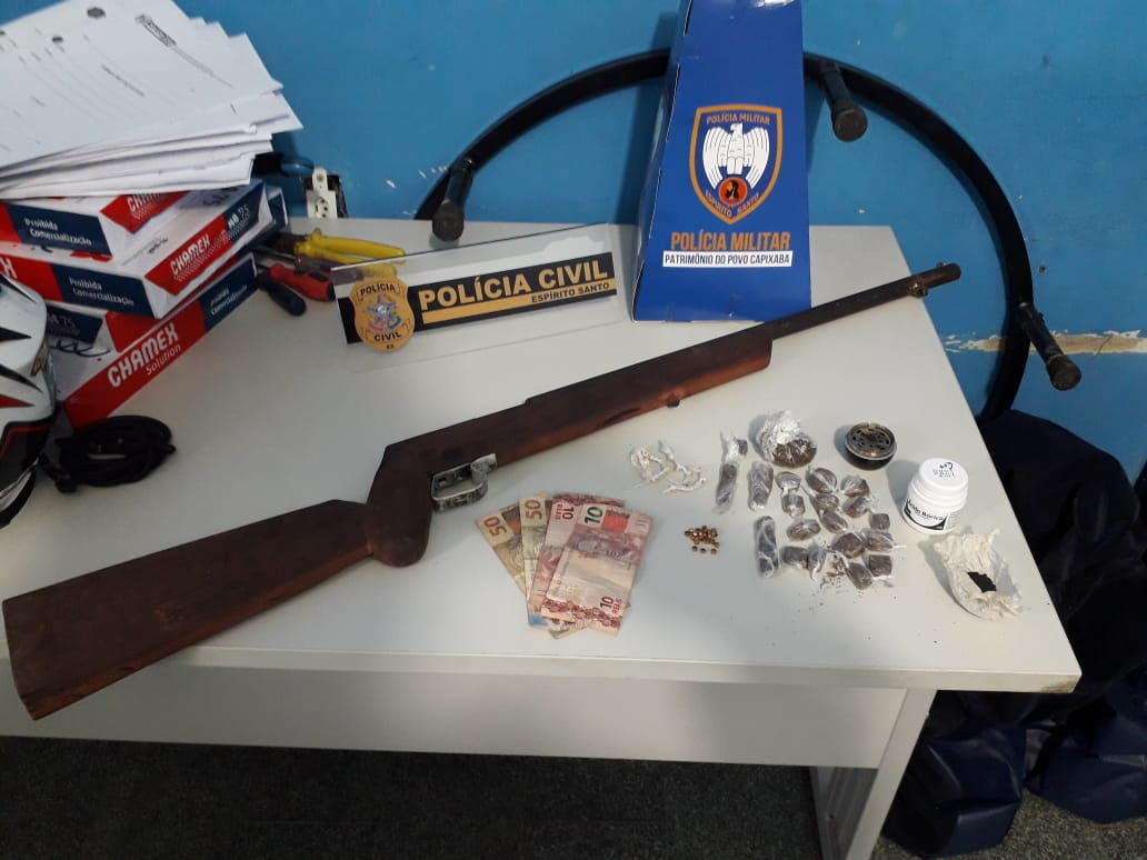 Cinco adultos detidos e 2 menores apreendidos na Operação Delivery da Droga, em Pedro Canário