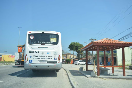 PALAVRAS & IDEIAS – O entre-lugar