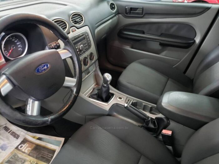 CLIMA DE INSEGURANÇA – Ladrões armados rendem mulher e roubam Focus em São Mateus