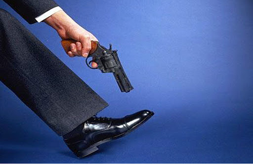 EDITORIAL – Câmara de São Mateus e a adesão às notícias falsas do Poder Executivo; entenda as fake news institucionalizadas