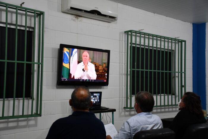 Comerciantes pressionam, Daniel pede ajuda e Casagrande diz que vai anunciar compensação econômica