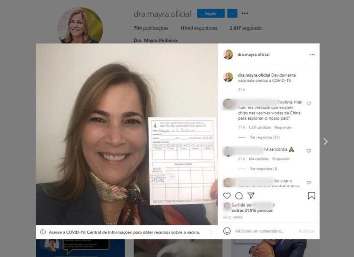 Secretária Mayra Pinheiro, conhecida como ‘capitã cloroquina’, é vacinada contra covid-19 no DF