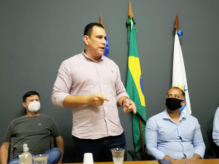 Da Vitória defende estadualização da BR-484 durante encontro com prefeitos em Itarana