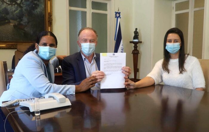 Governador Casagrande anuncia prorrogação do Cartão ES Solidário