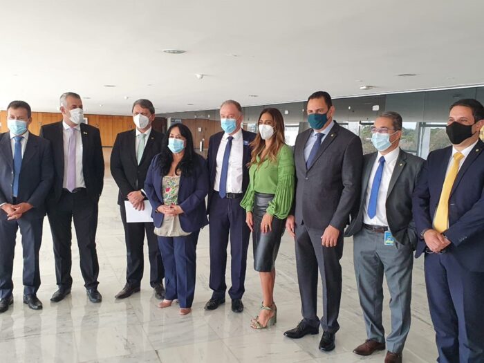 Em Brasília, Casagrande e bancada federal capixaba encaminham projeto para empréstimo de US$ 271 milhões ao BID