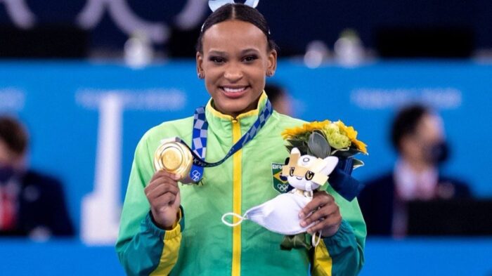 Rebeca Andrade conquista ouro para o Brasil na ginástica artística