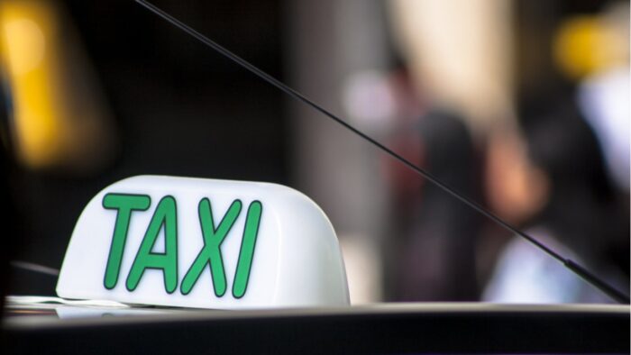 Taxista escapa da morte com lesões no rosto e na cabeça em Pedro Canário; agressor tentava fugir da polícia por outro crime