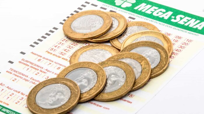Ninguém acerta a Mega-Sena e prêmio acumula em R$ 65 milhões