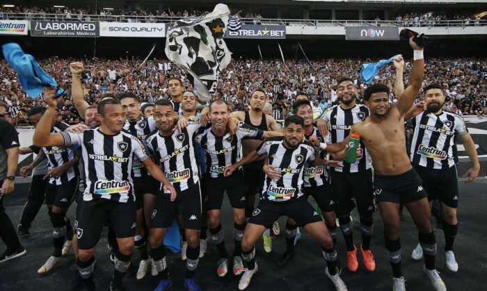 De virada, Botafogo vence o Operário por 2 a 1 e garante retorno ao Brasileirão da Série A