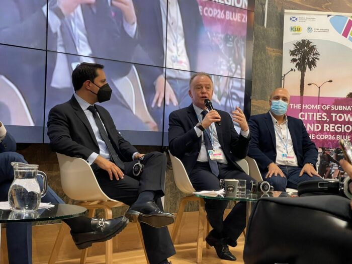 Na Escócia, Casagrande defende criação de planos estaduais para redução das emissões de carbono; veja vídeo