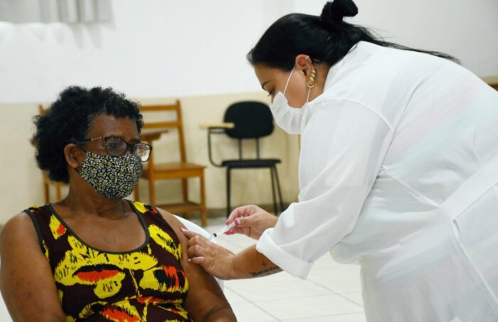 VACINAÇÃO – São Mateus inicia novembro com quase 95% da população adulta imunizada contra covid-19