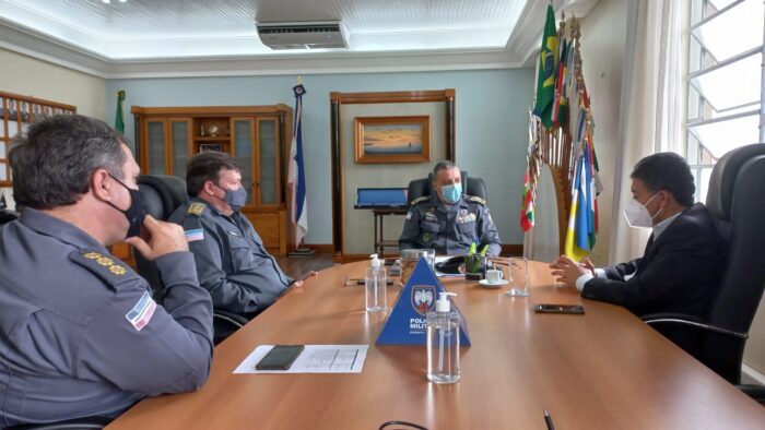 RÉVEILLON E VERÃO – Freitas discute segurança com a Polícia Militar