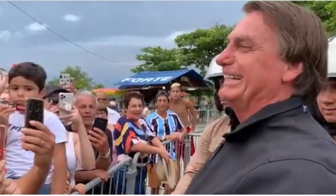 VÍDEO – Bolsonaro ironiza panelaço previsto pela oposição para esta sexta-feira (31/12)