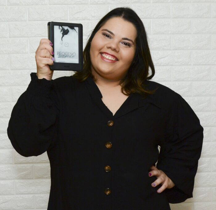 PALAVRAS & IDEIAS – Escritora ganha espaço no mercado com romance que evidencia a sororidade feminina