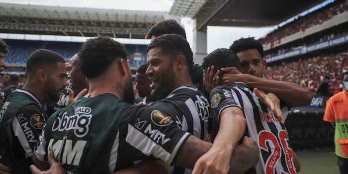 Atlético-MG supera Flamengo nos pênaltis e fatura Supercopa do Brasil