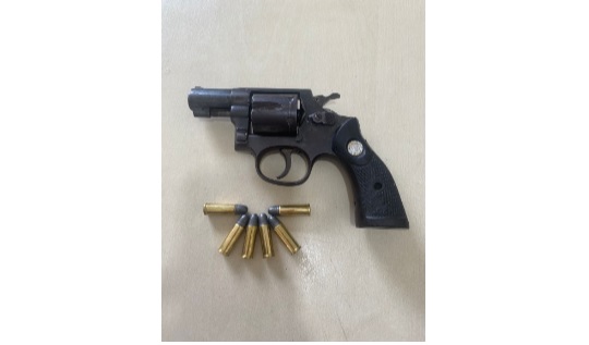 Idoso é detido com arma de fogo no Bairro Sernamby, em São Mateus