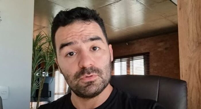 Podemos abre procedimento disciplinar contra deputado Arthur do Val