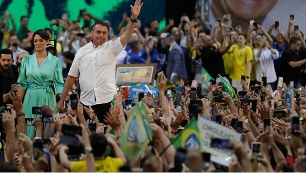 Bolsonaro usa motociatas no dia 1º e pesquisa de aliados como ‘última cartada’