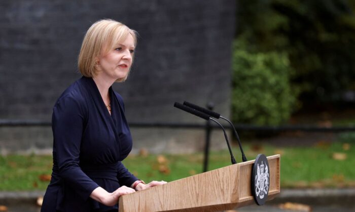 Primeira-ministra do Reino Unido anuncia pedido de demissão