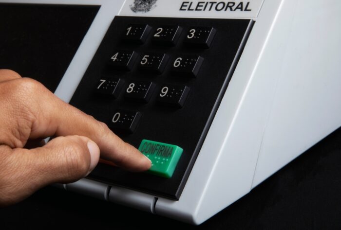 ARTIGO – O direito não aceita tentativas de tumultuar as eleições